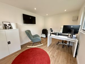 Photo 7- click for photo gallery